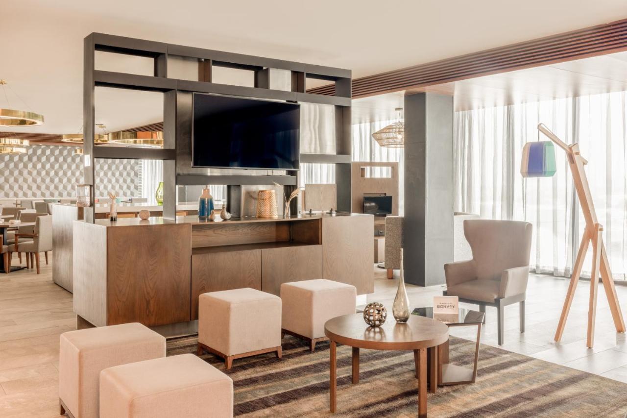 Courtyard By Marriott Mexico City Vallejo Экстерьер фото