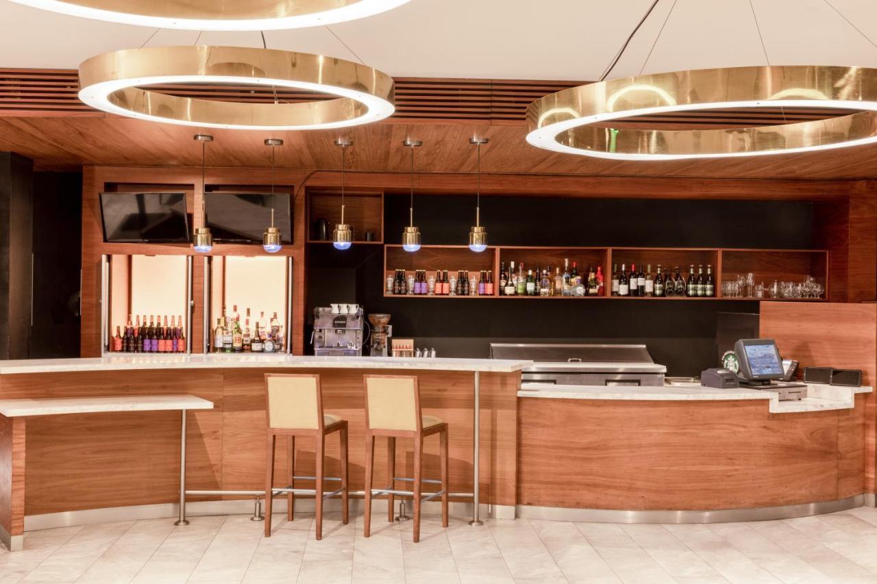 Courtyard By Marriott Mexico City Vallejo Экстерьер фото